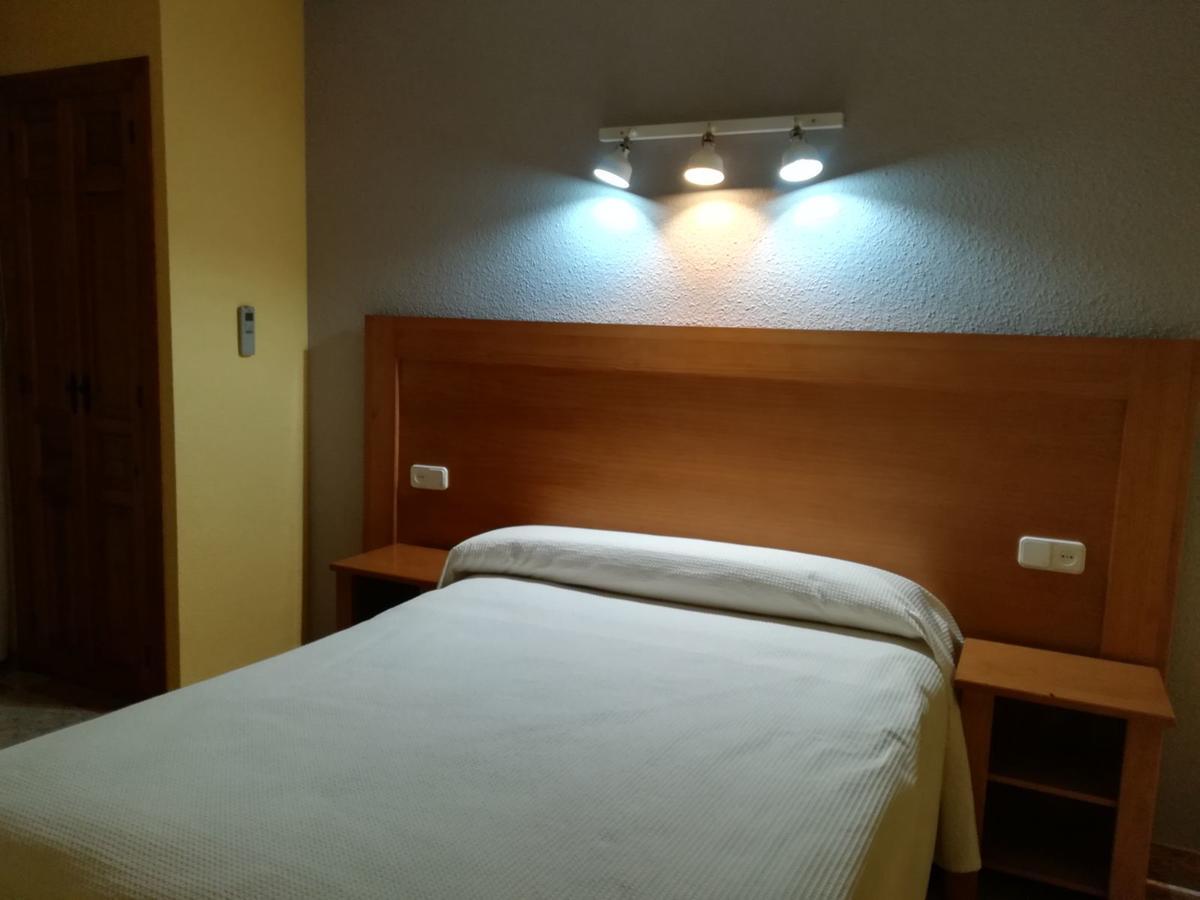 Hostal Venta Del Peral Cullar de Baza Exterior photo