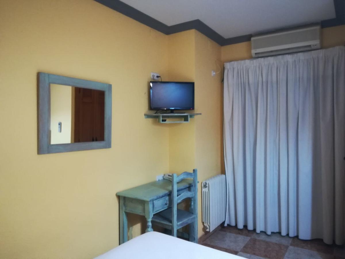 Hostal Venta Del Peral Cullar de Baza Exterior photo